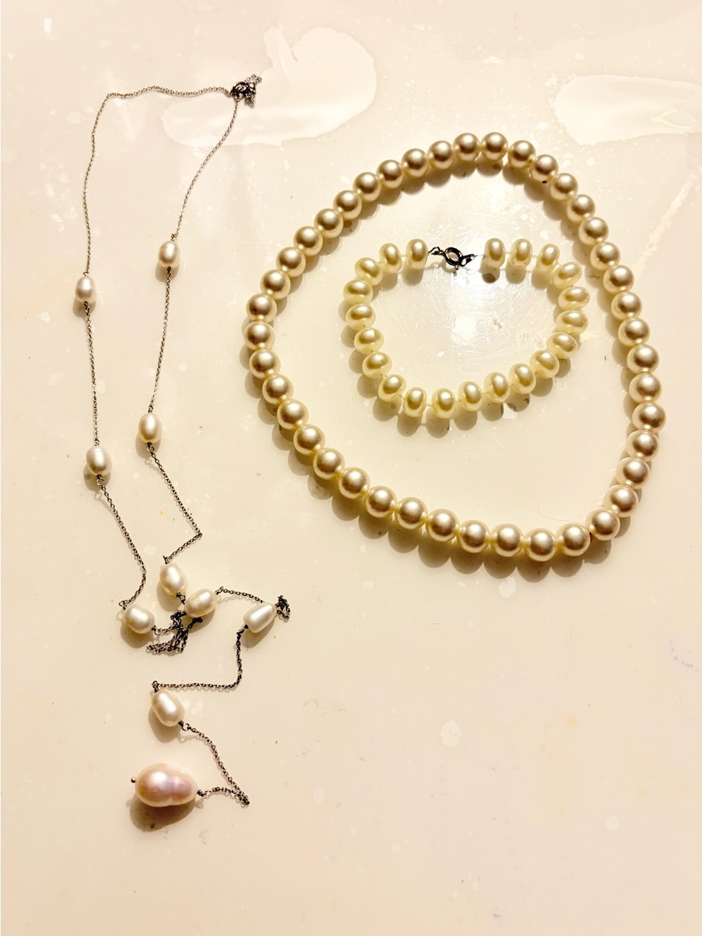 Bundle of 2 Classic Pearl Necklace and Bracelet